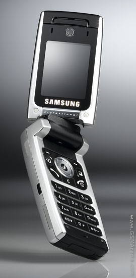  Samsung Z700 